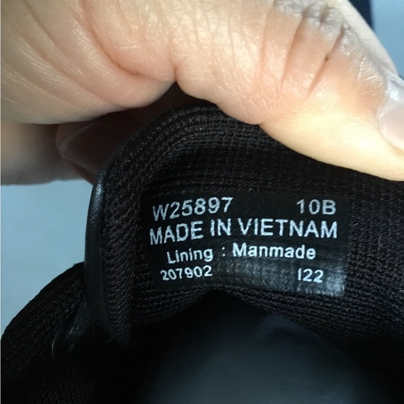 COLE HAAN - Picture 8 of 14